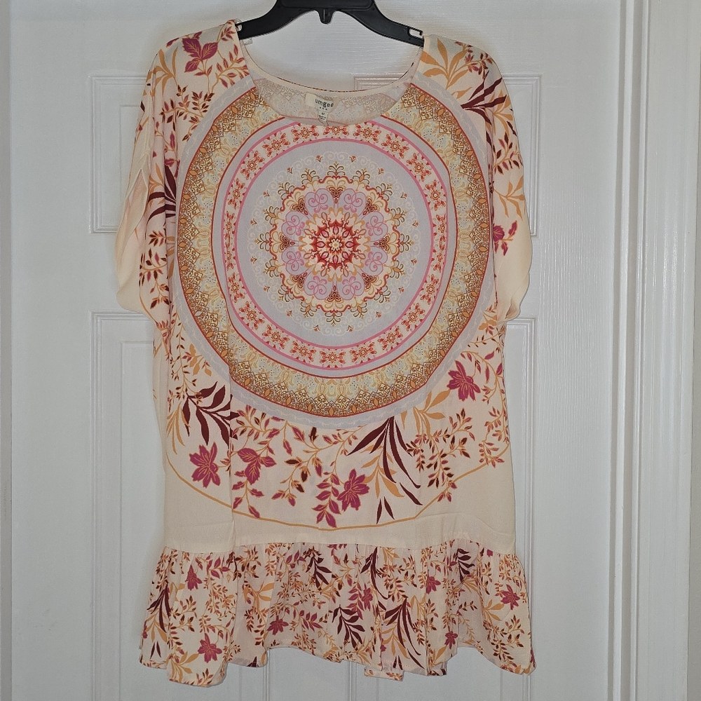 Umgee Pink and Cream Floral Medallion Blouse